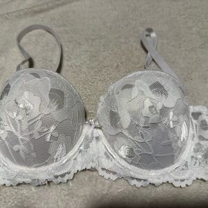 Source Unknown White Lace Bra